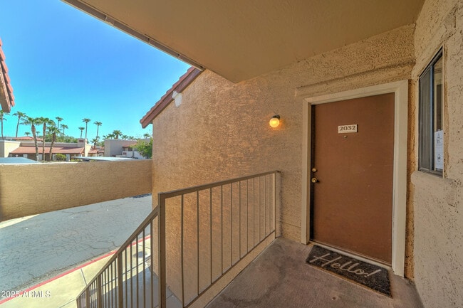 Building Photo - 5757 W Eugie Ave