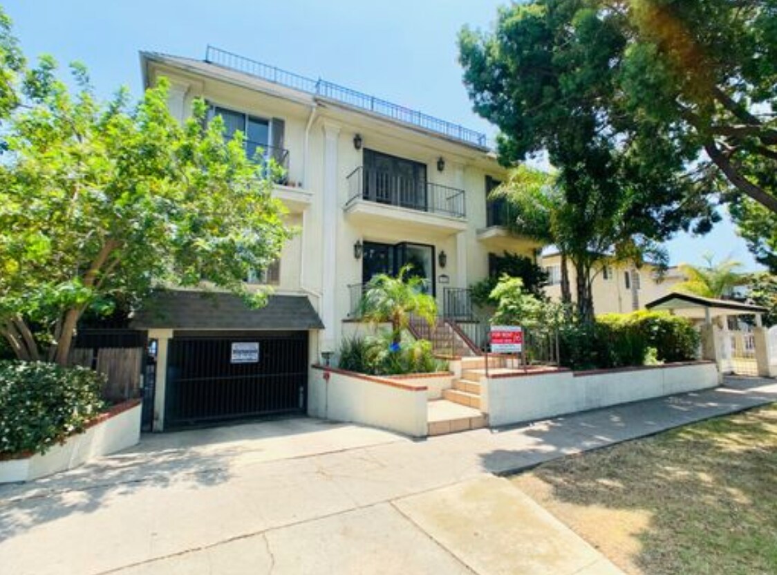 Primary Photo - 12740 Venice Blvd