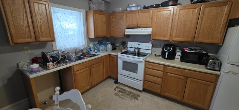 Foto del edificio - 994 Reaney Ave E