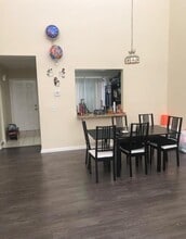 Building Photo - 510 Lakeview Dr E