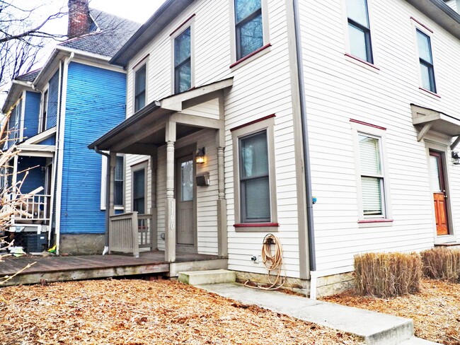 Building Photo - 1190 Forsythe Ave