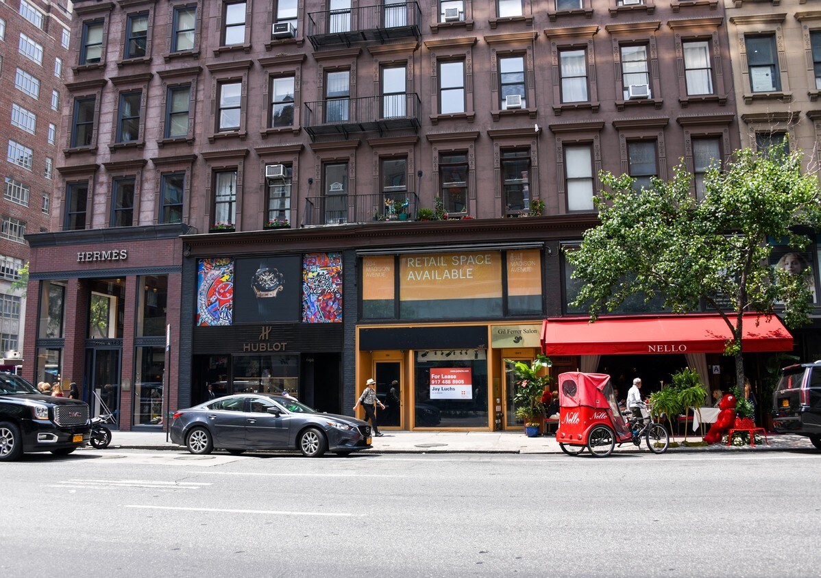 Primary Photo - 694-696 Madison Ave
