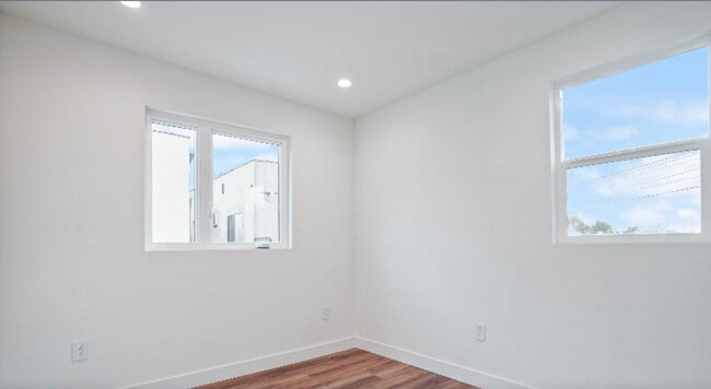 Building Photo - 5187 20th St