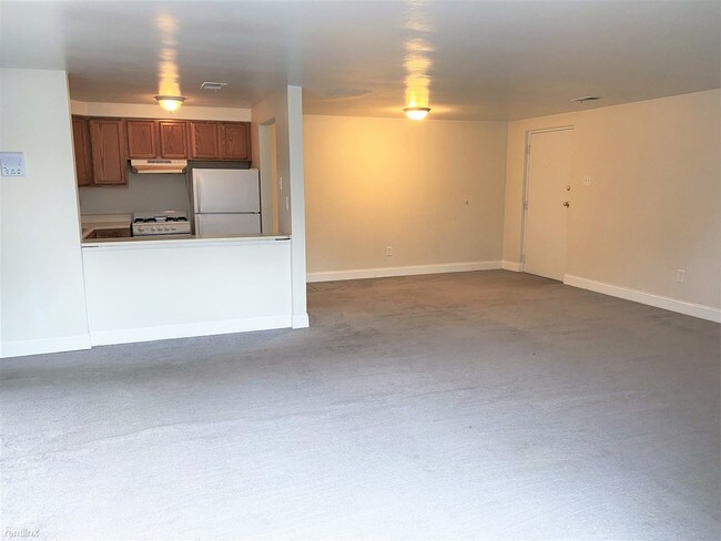 Building Photo - 2 br, 1 bath  - 1704 Main St  Now