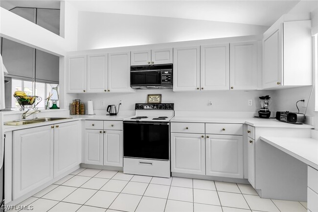 Foto del edificio - 13131 Castle Harbour Dr