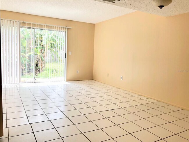 Building Photo - 12112 Napiers Cir