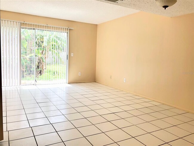 Building Photo - 12130 Napiers Cir