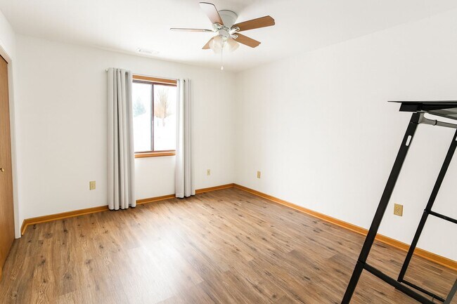 Foto del edificio - 460 Echo Ln