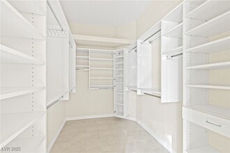 Building Photo - 10548 Findlay Ave