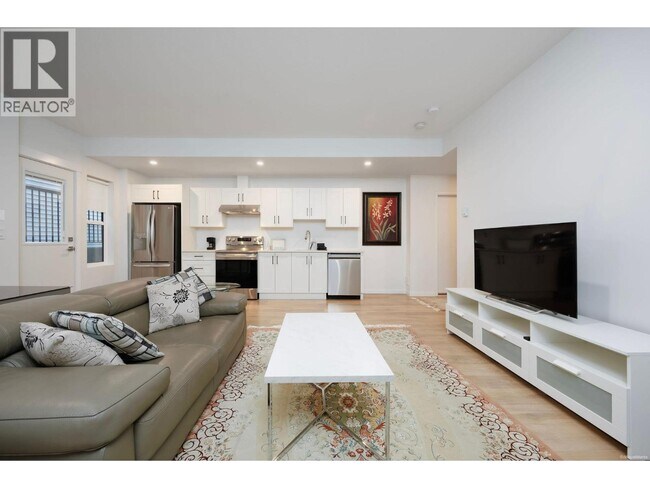 Photo du bâtiment - Ground floor-1462 MITCHELL STREET