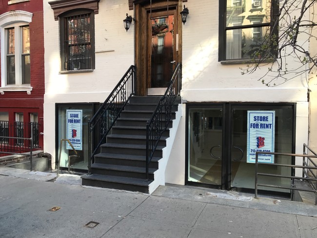 Building Photo - 334 E 6th St