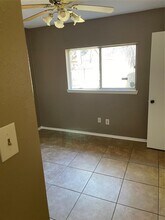 Building Photo - 4923 Hickorygate Dr