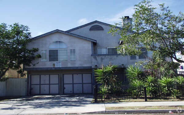 Foto del edificio - 4332 Winona Ave