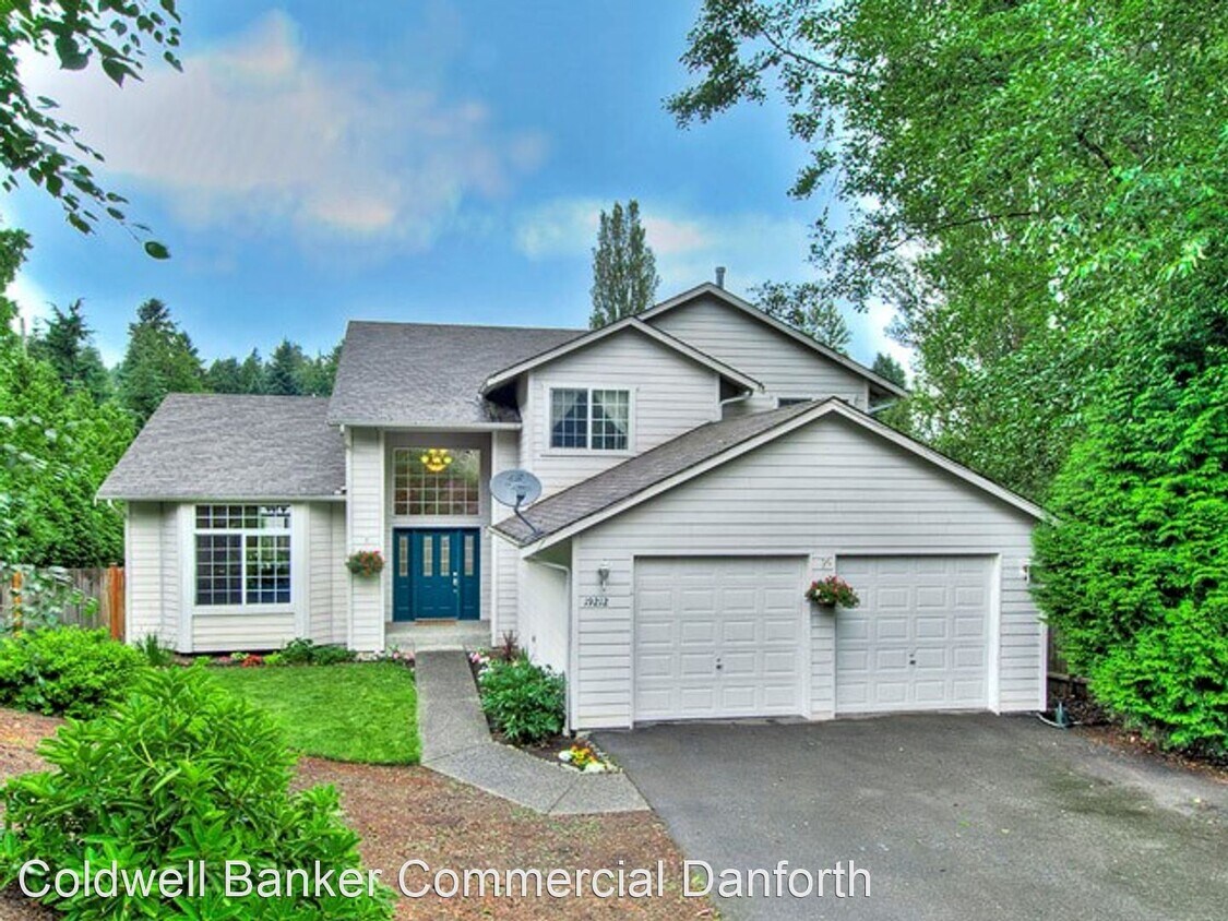 Foto principal - 4 br, 3 bath House - 19212 53rd Ct NE