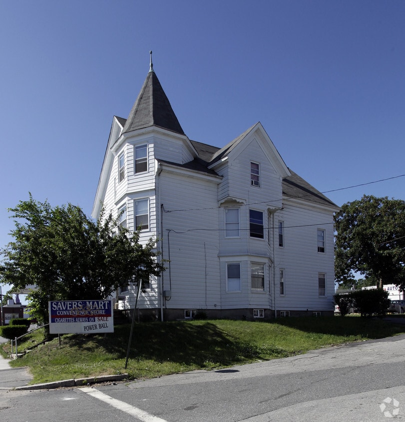 Building Photo - 859 Elmwood Ave