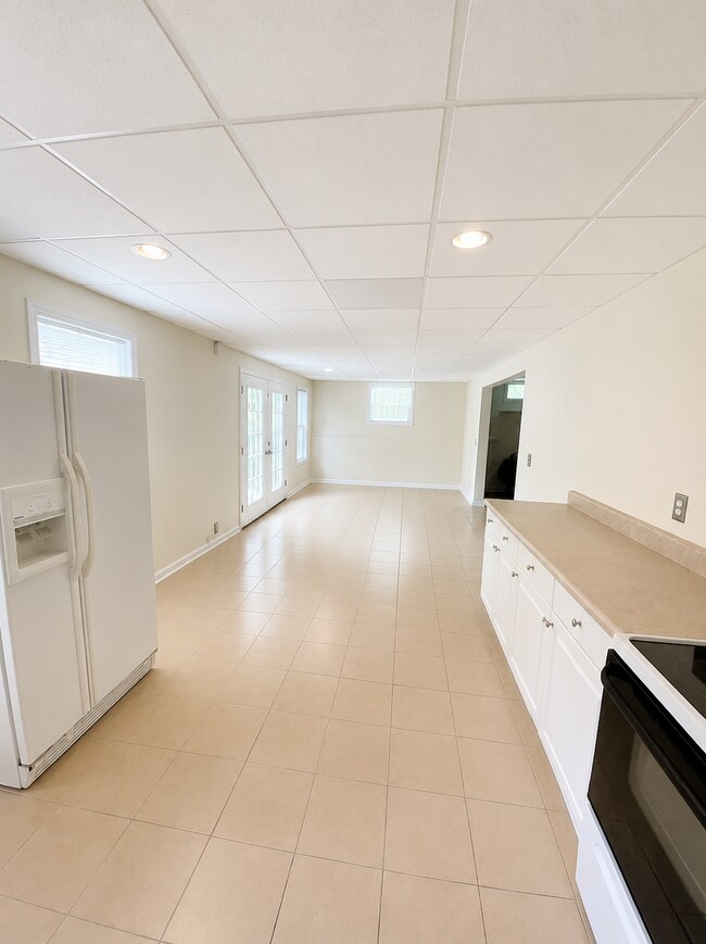 Foto del edificio - Room in House on Smoke Hill Dr NE
