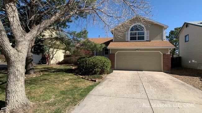 Foto del edificio - 3840 Hickory Hill Dr