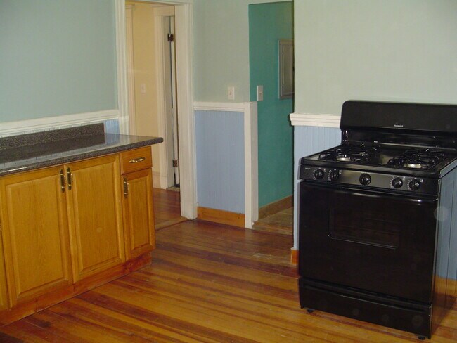 Foto del edificio - 73 Cottage St