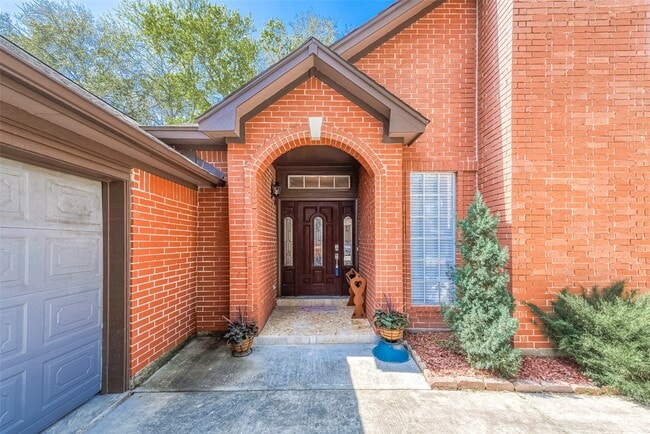 Building Photo - 5439 Fern Park Dr