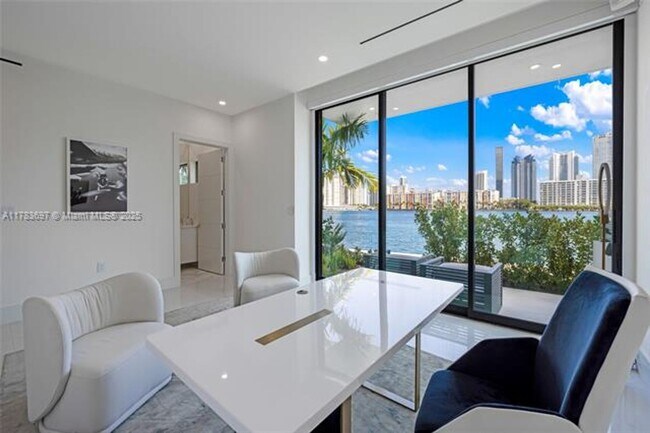 Foto del edificio - 4016 NE 167th St
