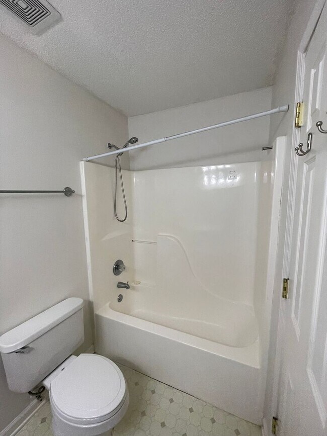 Foto del edificio - 3 BR/ 2 BA OLIVE BRANCH 2 to 3 bath