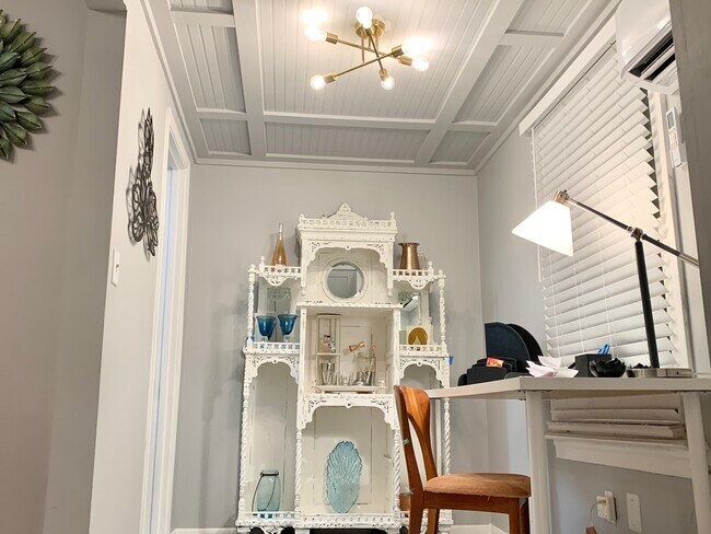 Foto del edificio - 1636 Larue Ave