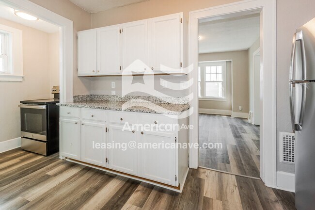 Foto del edificio - 3908 Leybourn Ave