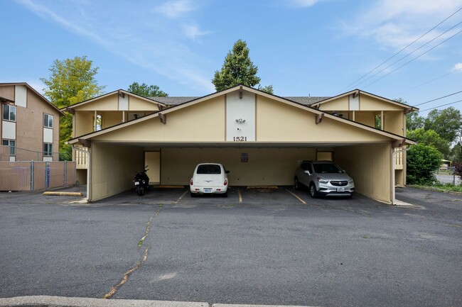 Building Photo - 1521 N Bowdish Rd