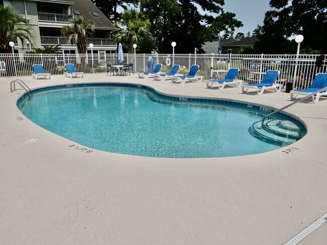 Building Photo - Furnished Medium Term Rental