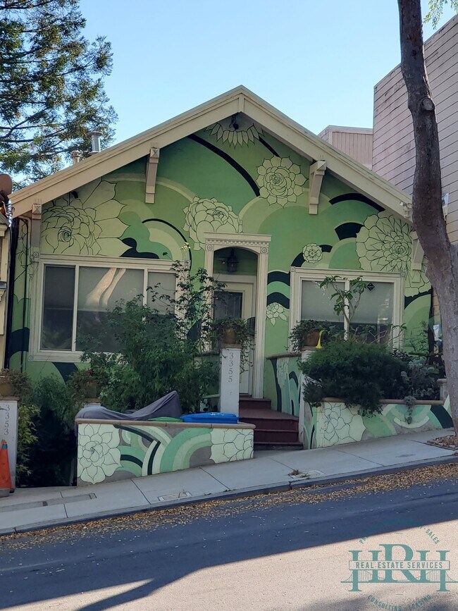 Building Photo - 3355 Folsom St