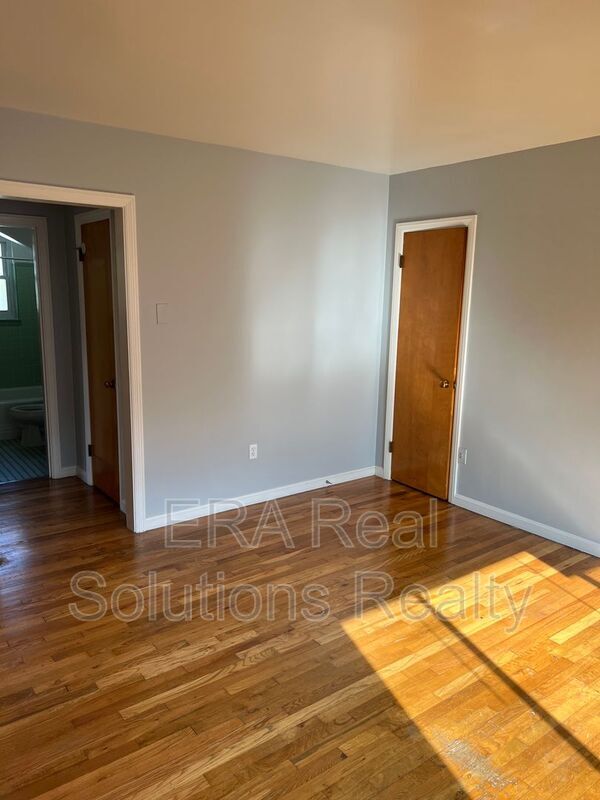 4410 W 8th St Unit 3, Cincinnati, OH 45238 Condo for Rent in