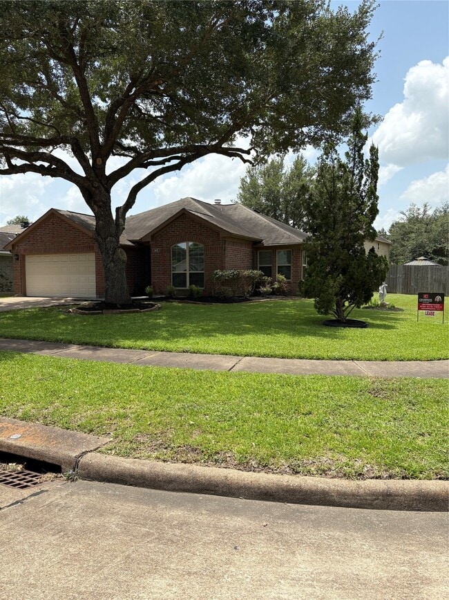 Building Photo - 1402 Township Ct