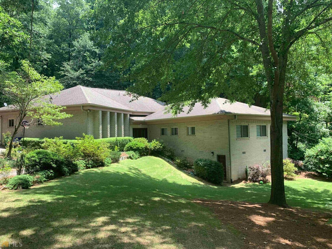 2153 Starfire Dr NE, Atlanta, GA 30345 House Rental in Atlanta, GA