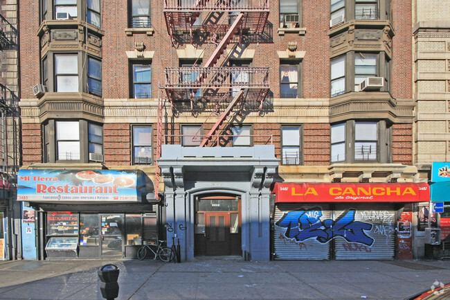 Building Photo - The Sarsfield