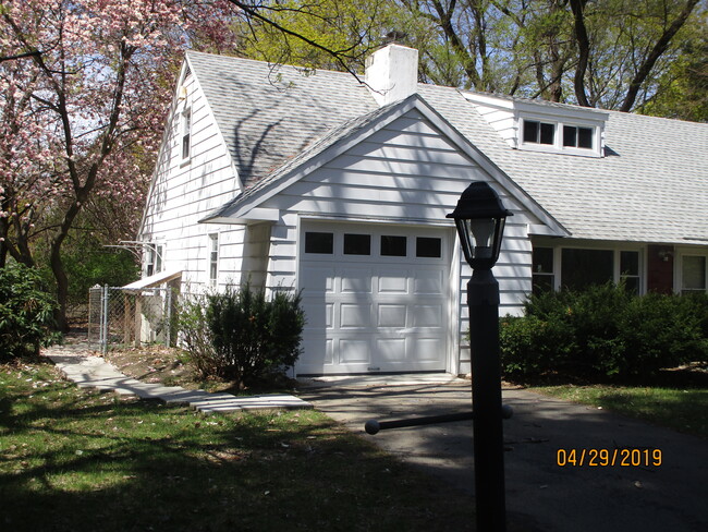 Foto del edificio - 138 Old Niskayuna Rd