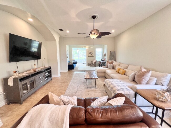 Foto del edificio - 7119 Lake Eaglebrooke Way