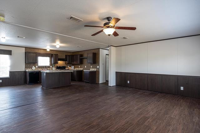 Foto del edificio - 3117 Hilltop Rd