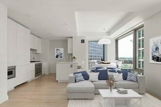 Building Photo - 135 Seaport Blvd