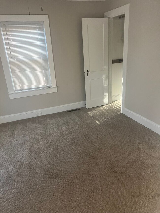 Foto del edificio - 2301 S Ridge Ave