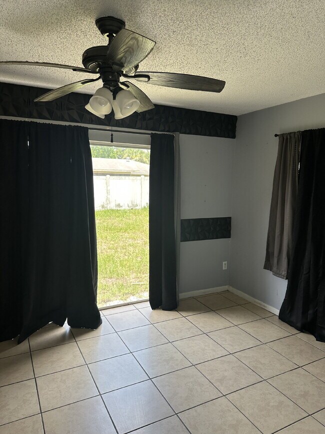 Foto del edificio - 2 Bedroom, 1.5 Bathroom, 1 Car Garage hoe ...