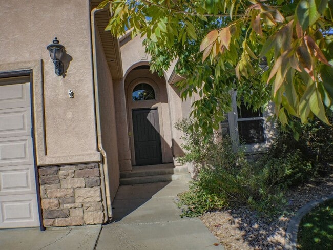 Photo - 303 Belden Ct House