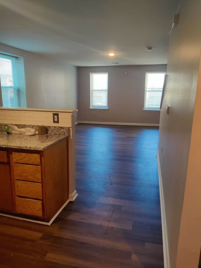 Photo - 883 North 42nd St, Apartment