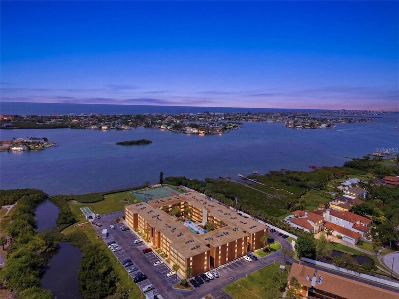 Photo - 12760 Indian Rocks Road Unit 1065