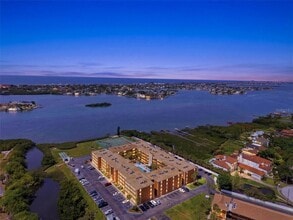 Building Photo - 12760 Indian Rocks Rd