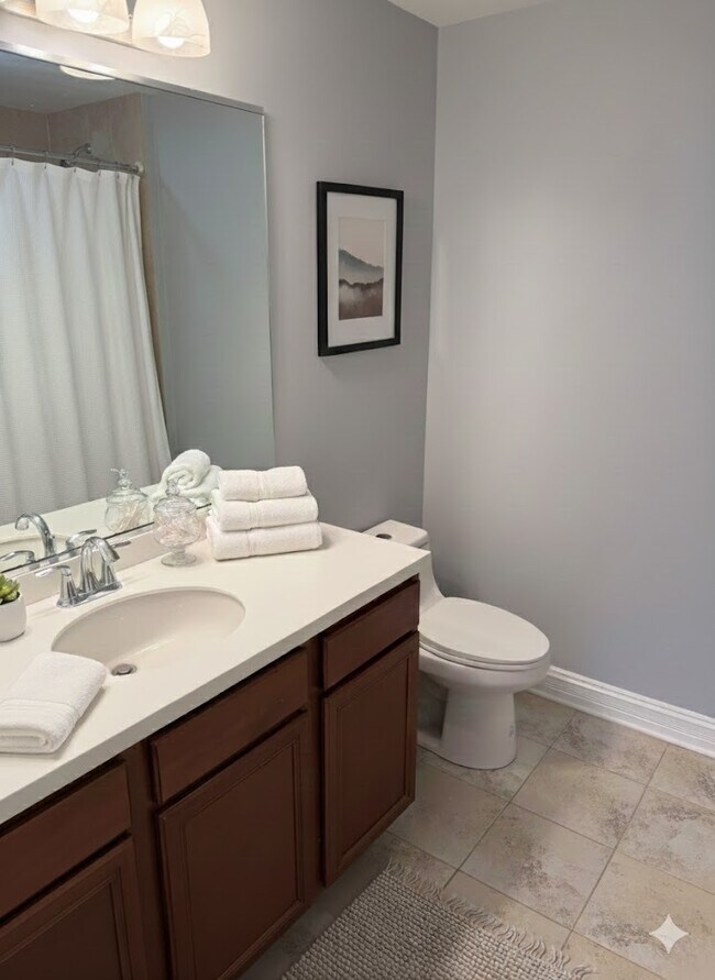 Foto del edificio - 310 S Main St