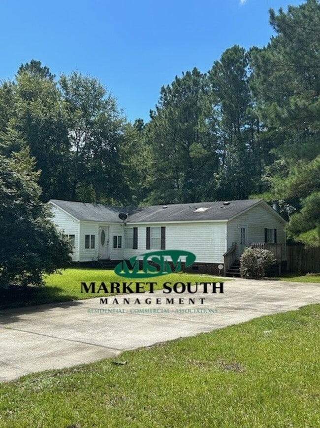 Building Photo - 170 Lindsey Dr