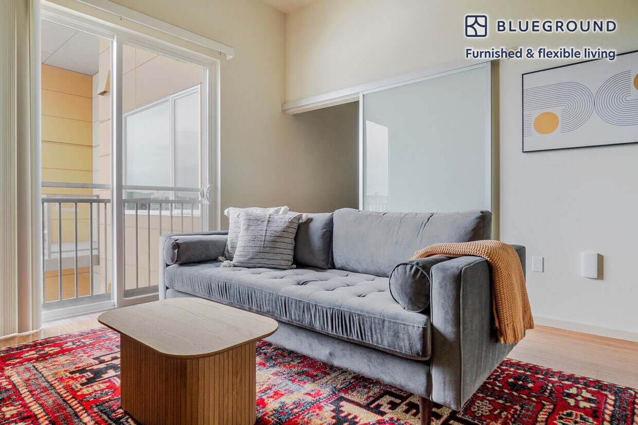 Foto principal - 8300 160th Ave NE