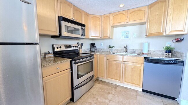 Building Photo - 506 University Blvd