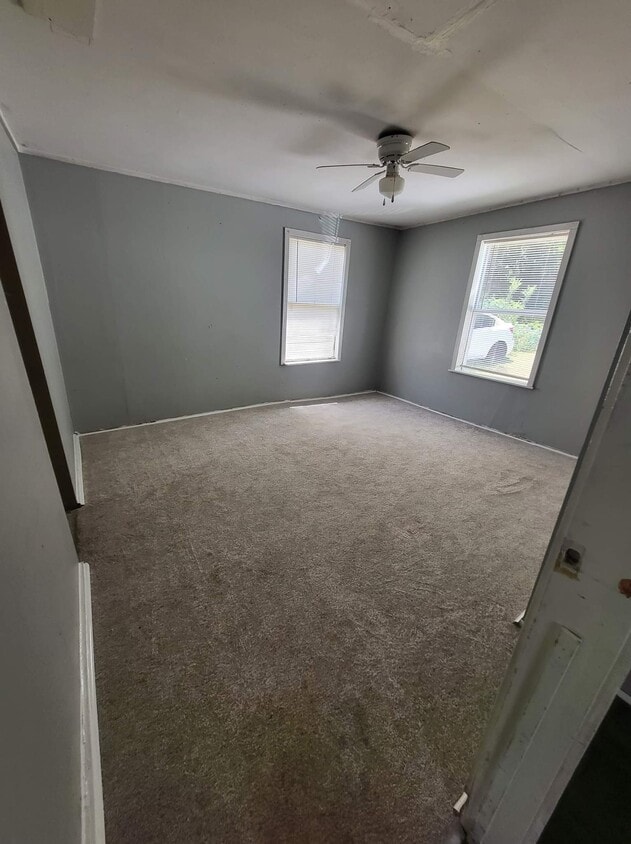 303 S Oak St, Henderson, TX 75654 House Rental in Henderson, TX