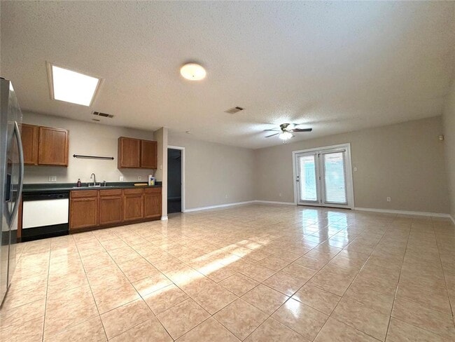 Building Photo - 12932 Heyerdahl Dr